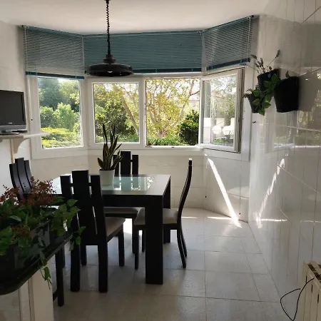 Casa Con Jardin